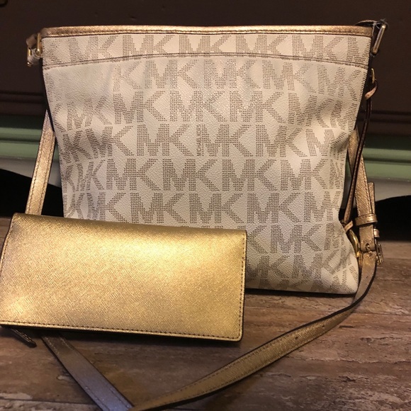 Michael Kors messenger bag trio - Picture 4 of 8